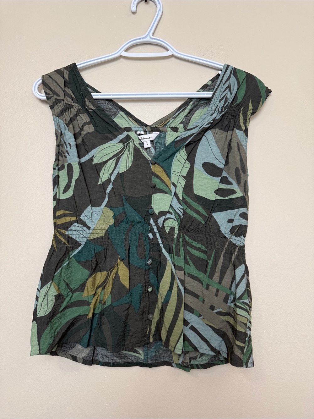 Reitmans Green Multi-Leaf Print Cap-Sleeve Blouse size S